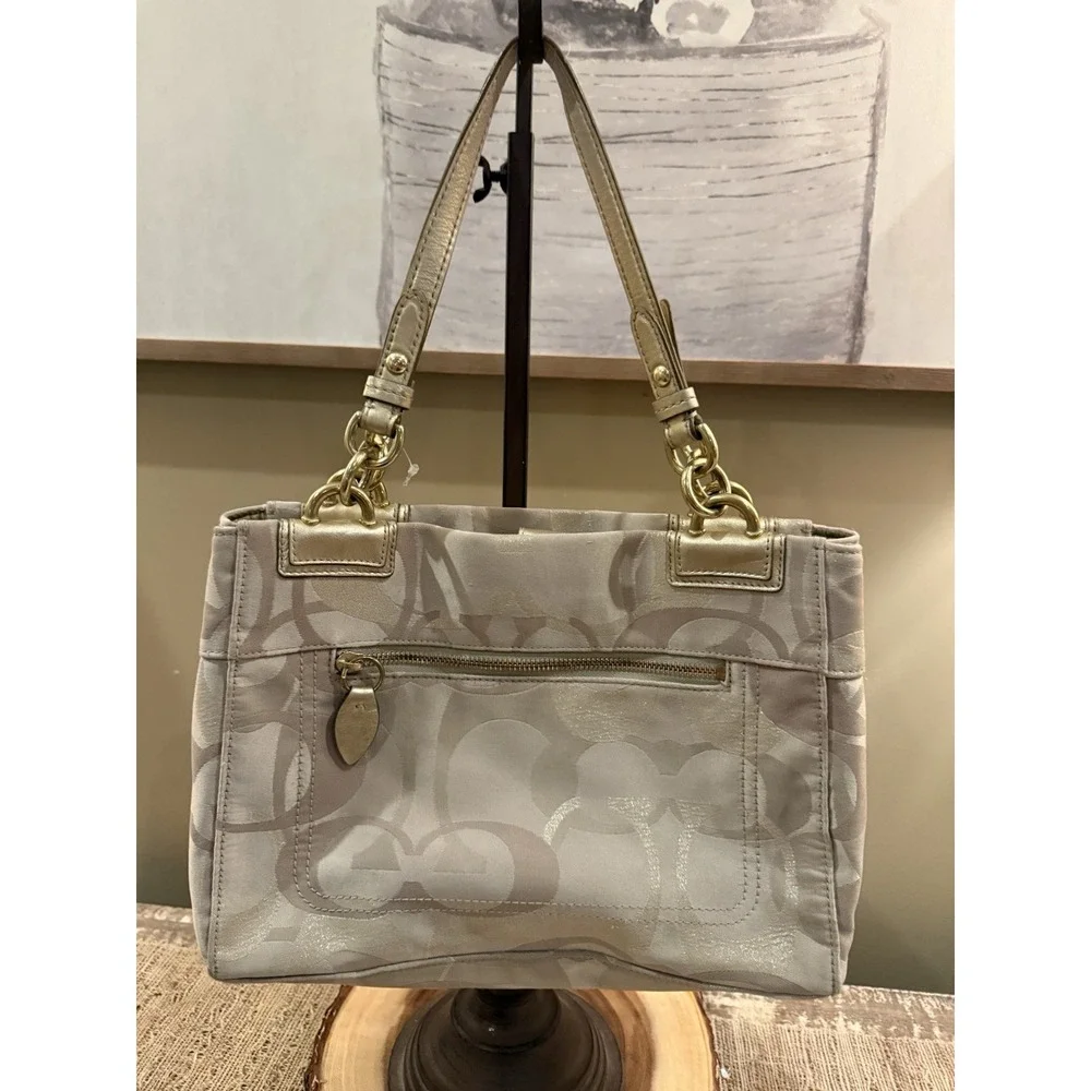 Coach vintage penelope